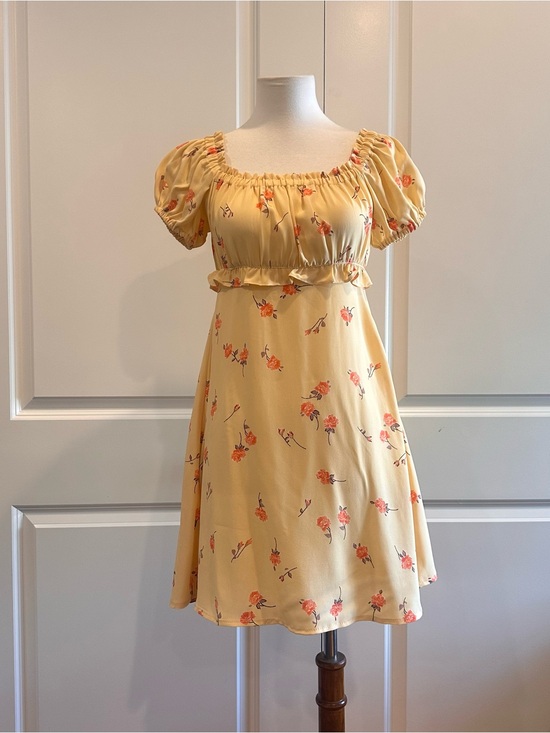 Flynn Skye Dresses & Skirts - FLYNN SKYE Lou Mini Dress Sunshine Blooms NWOT Size Small